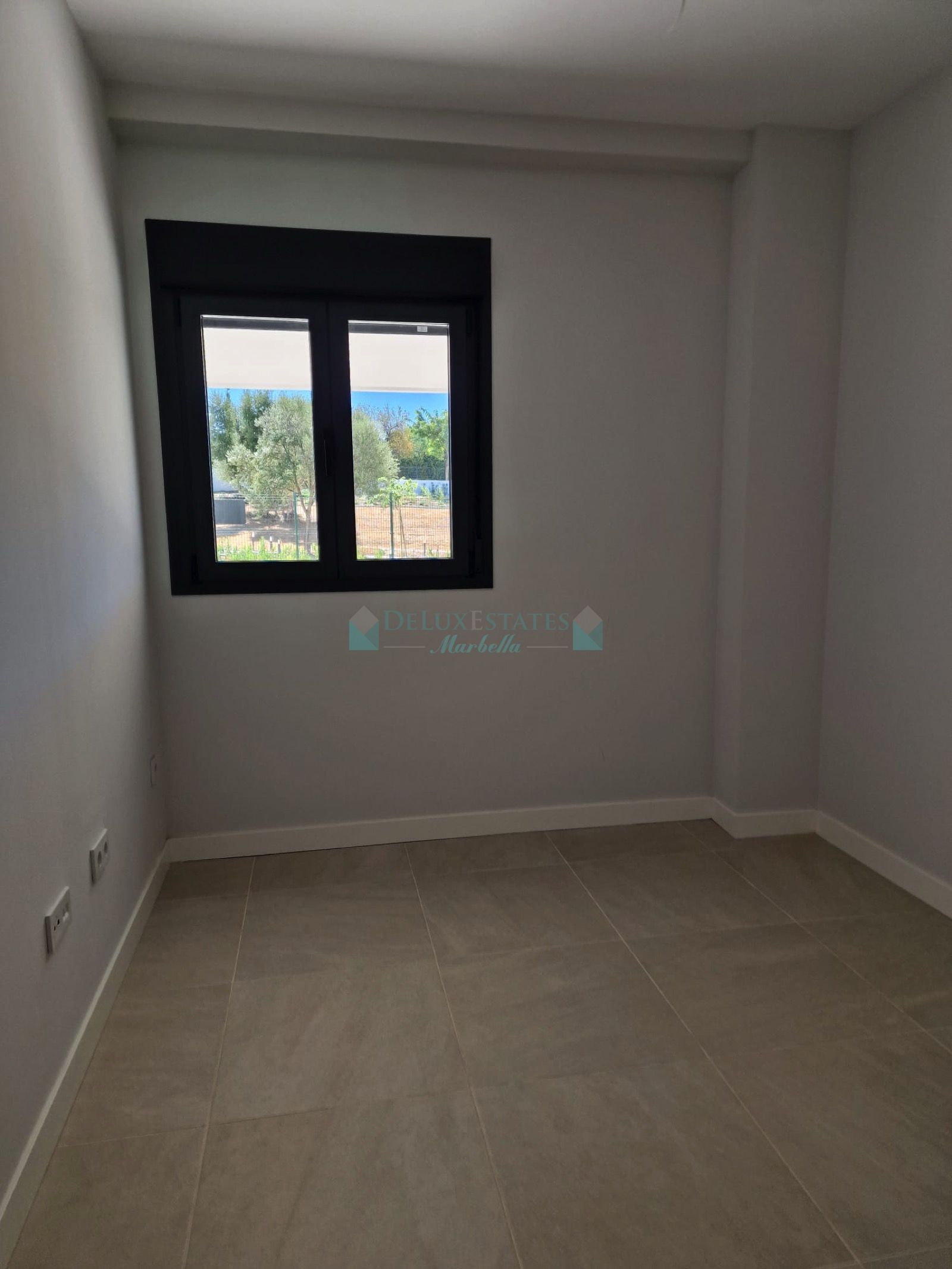 Ground Floor Apartment for sale in Las Joyas, Estepona