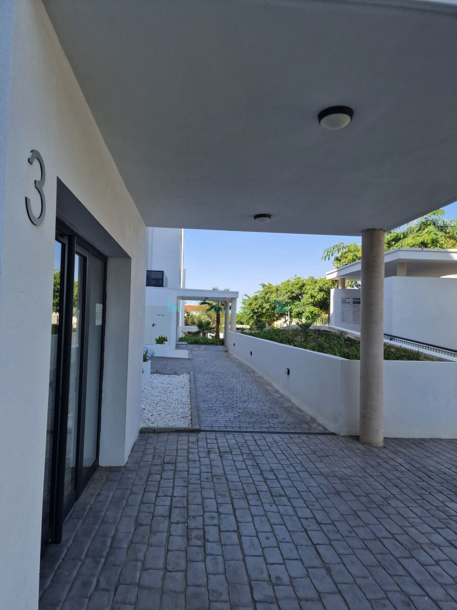 Ground Floor Apartment for sale in Las Joyas, Estepona