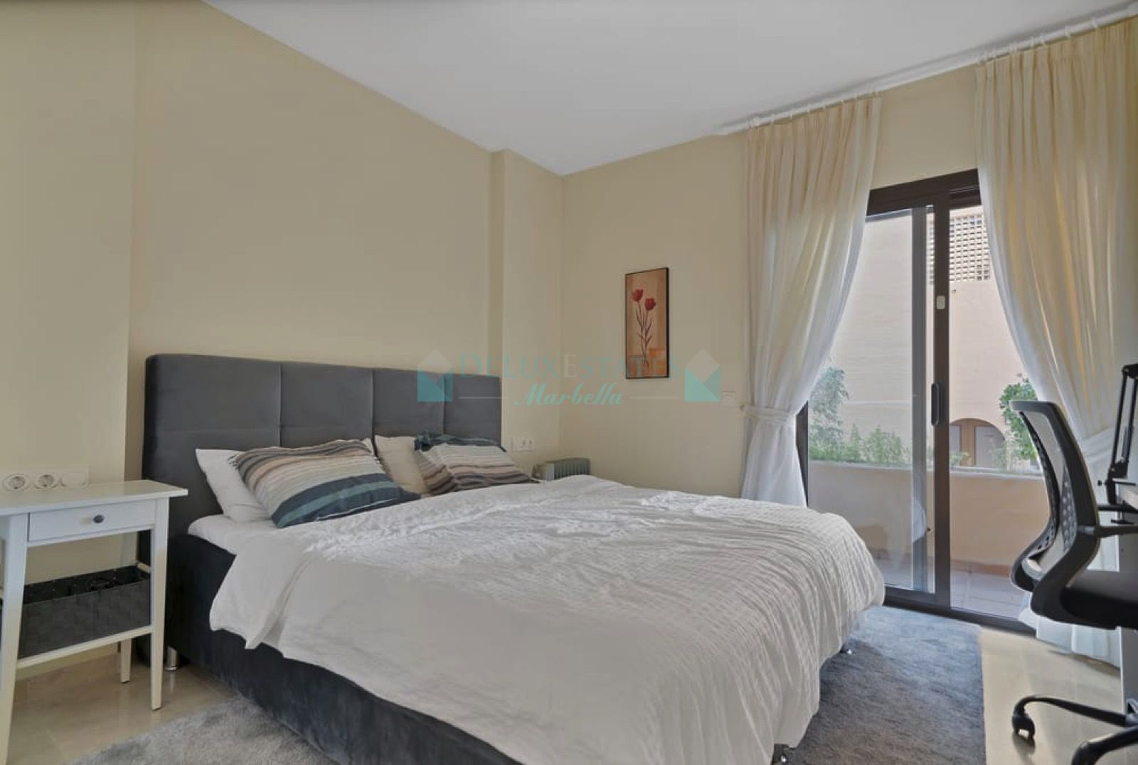 Apartamento Planta Baja en venta en La Duquesa, Manilva