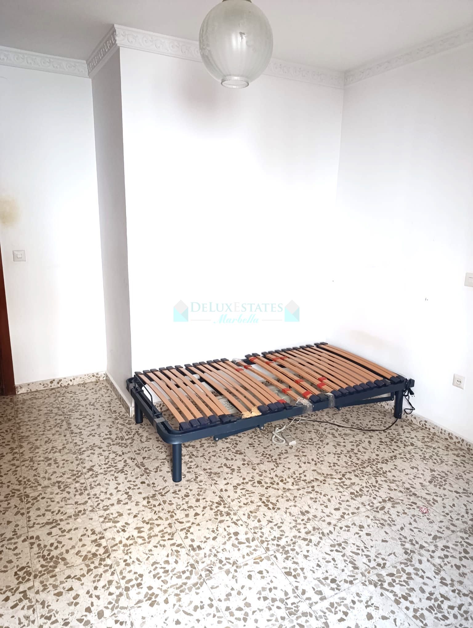 Apartamento en venta en Calvario, Estepona