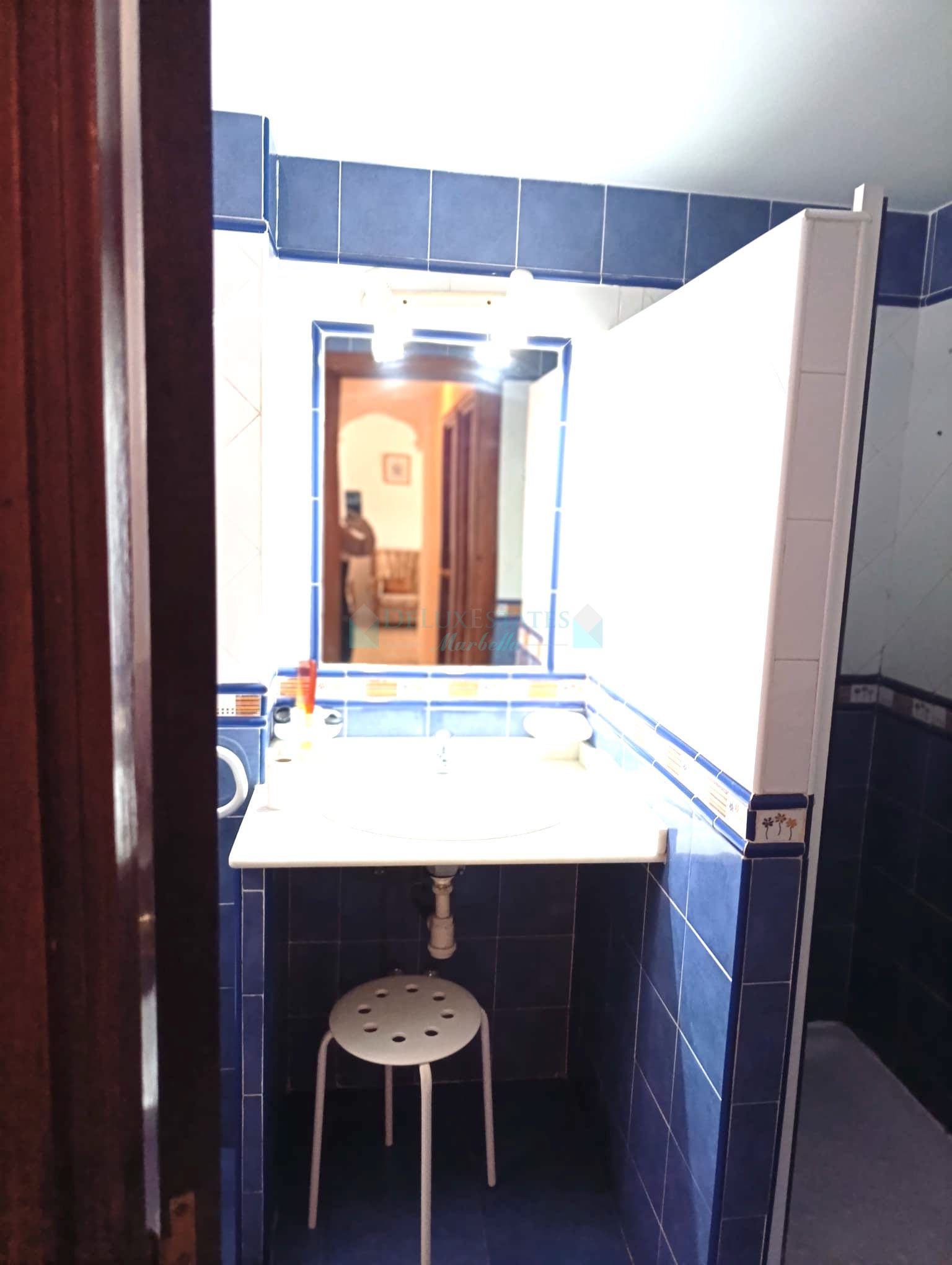 Apartamento en venta en Calvario, Estepona