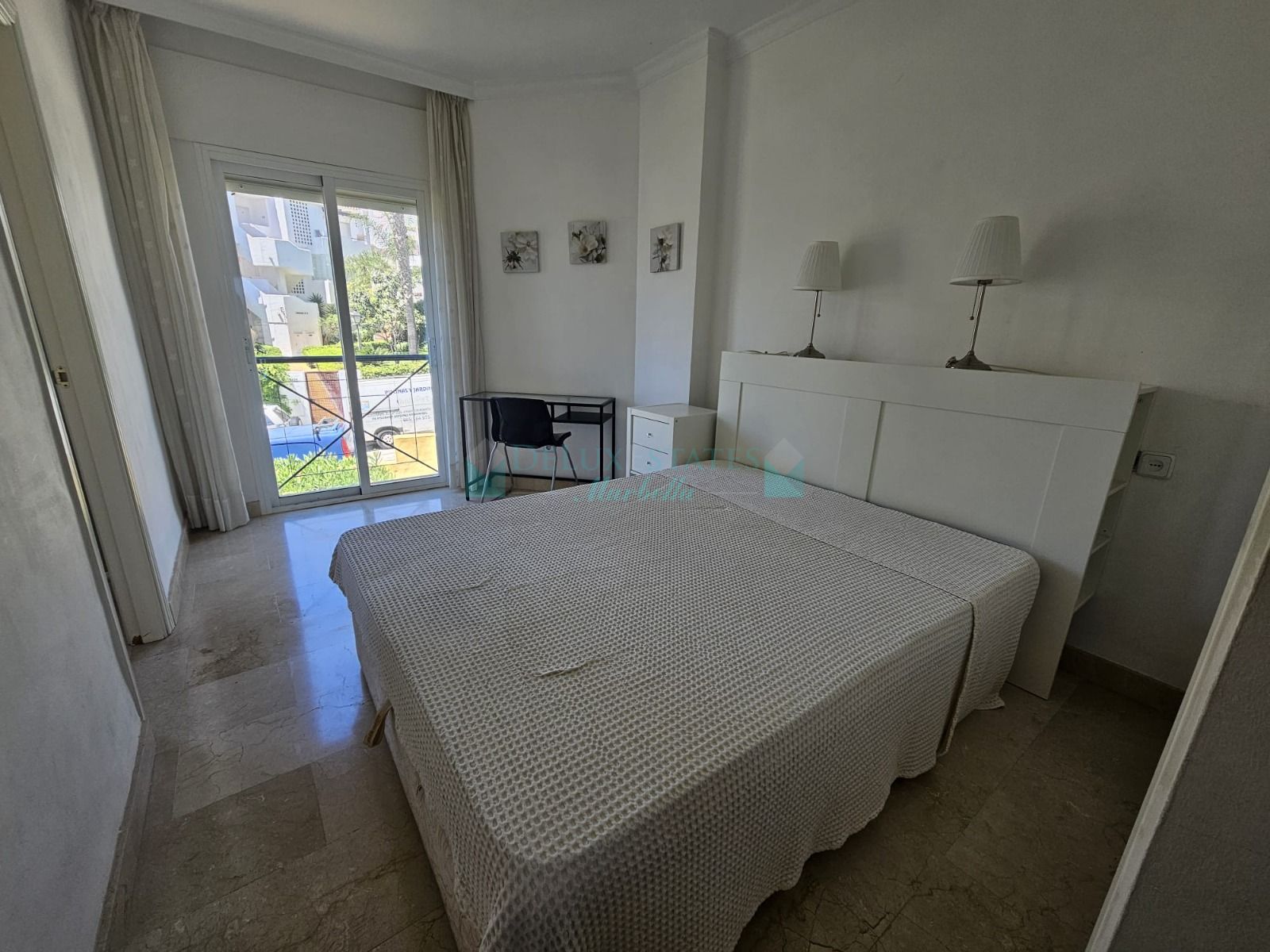 Apartment for sale in Bel Air, Estepona