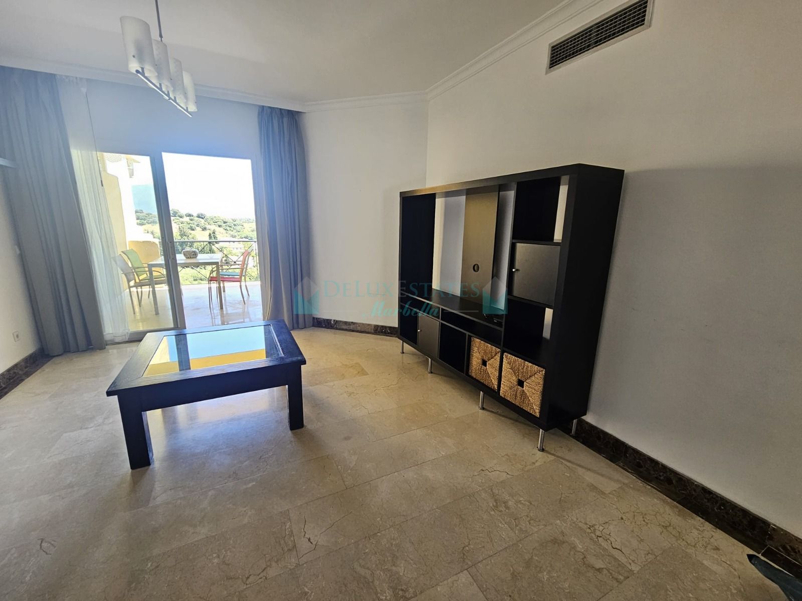 Apartment for sale in Bel Air, Estepona