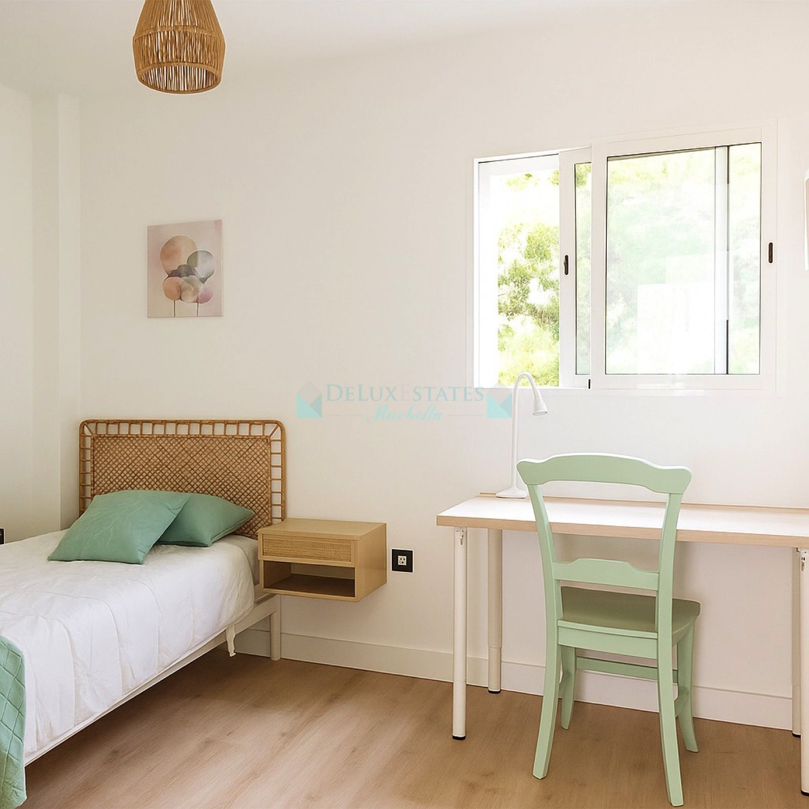 Apartment for sale in La Resina Golf, Estepona