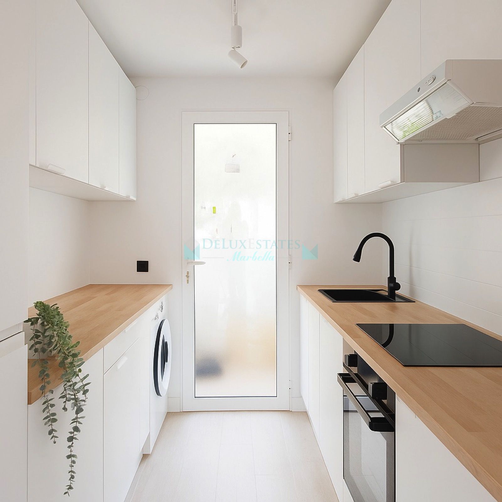 Apartment for sale in La Resina Golf, Estepona