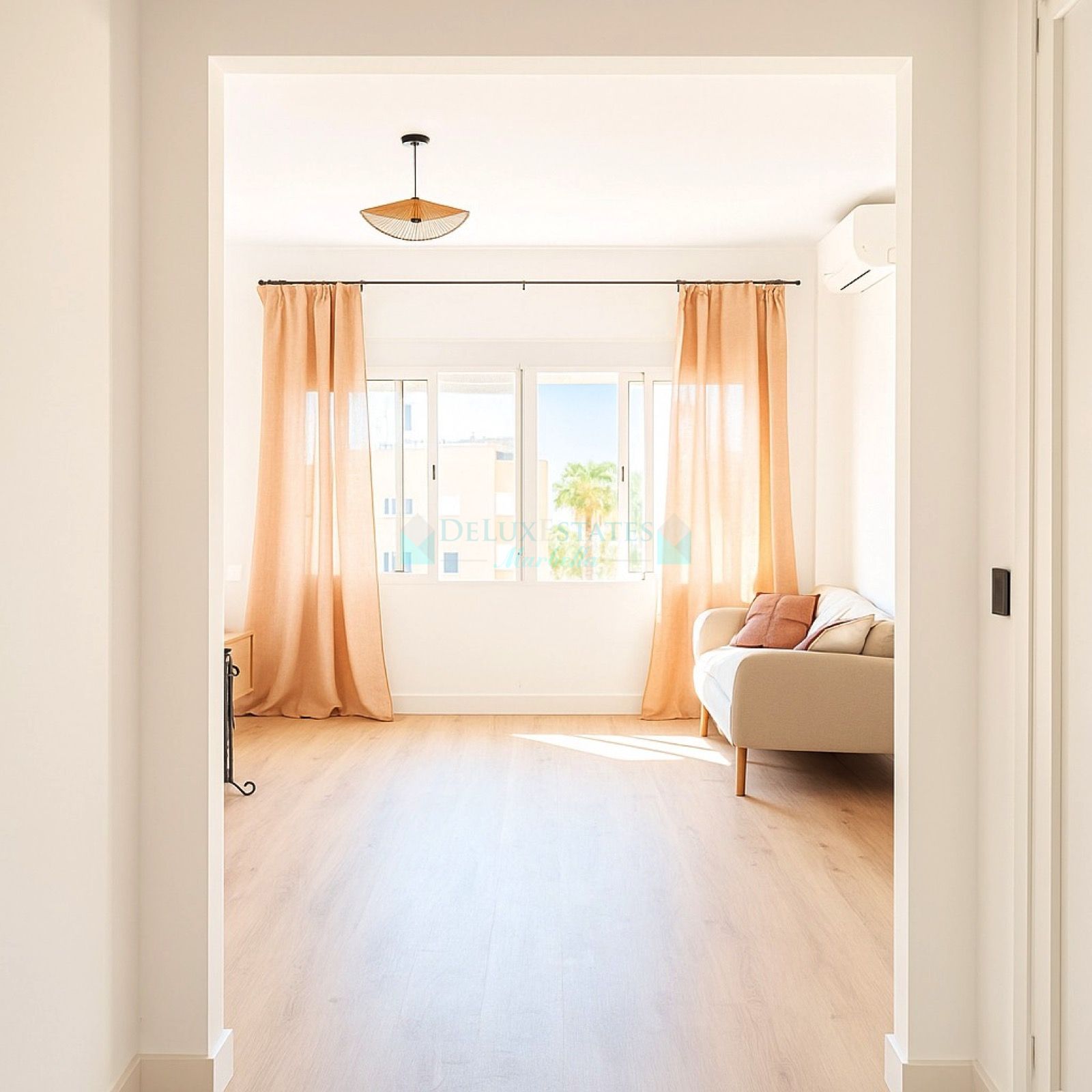 Apartment for sale in La Resina Golf, Estepona