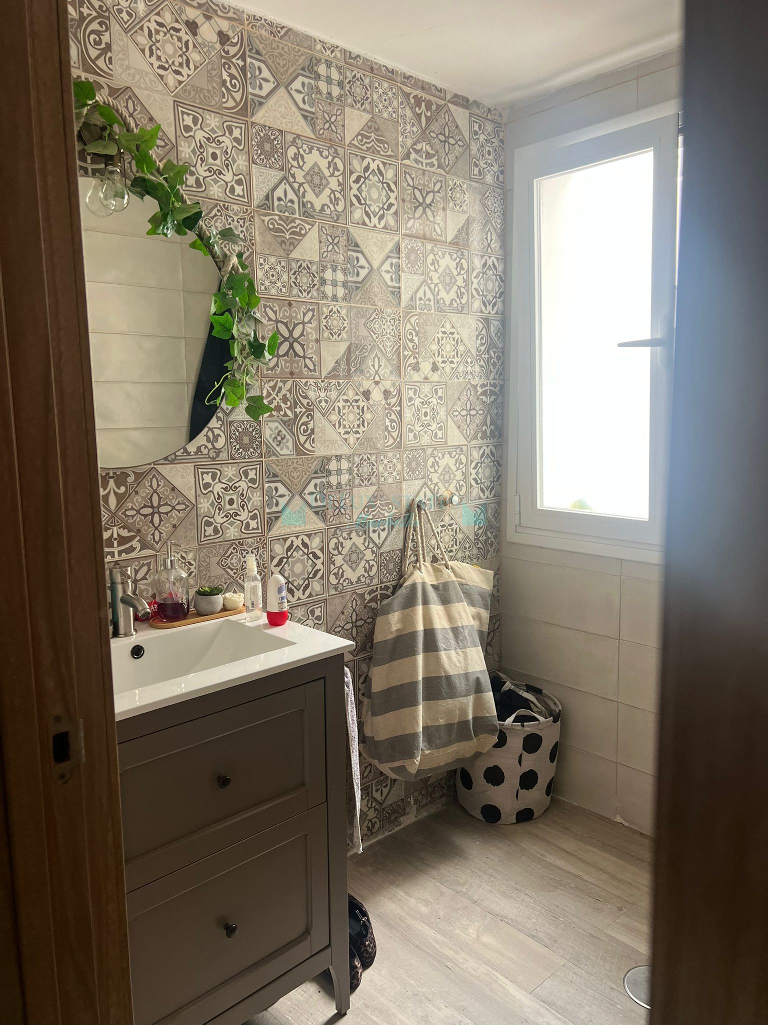 Apartamento en venta en Avda de Andalucia - Sierra de Estepona, Estepona