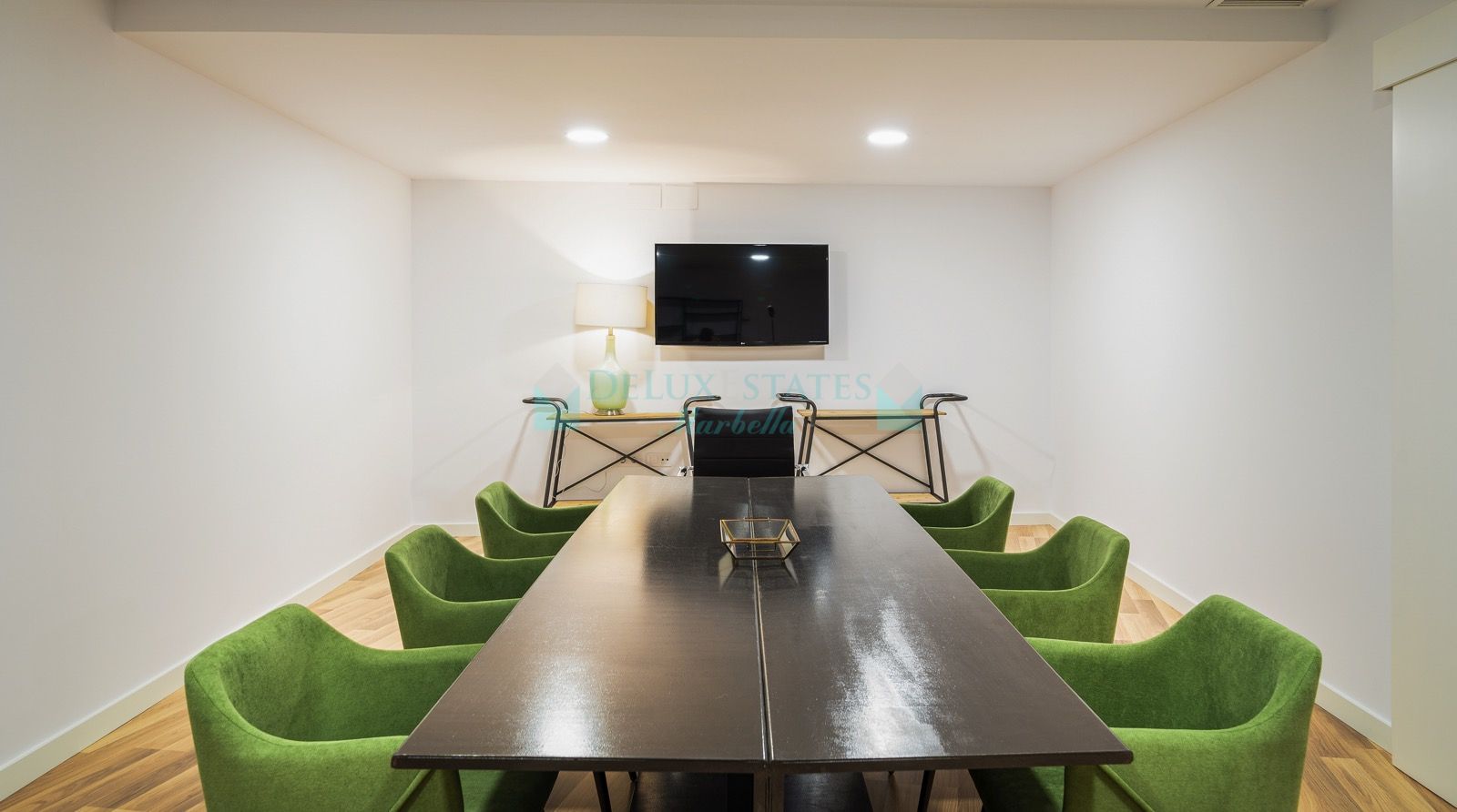 Ground Floor Apartment for sale in Guadalobon, Estepona