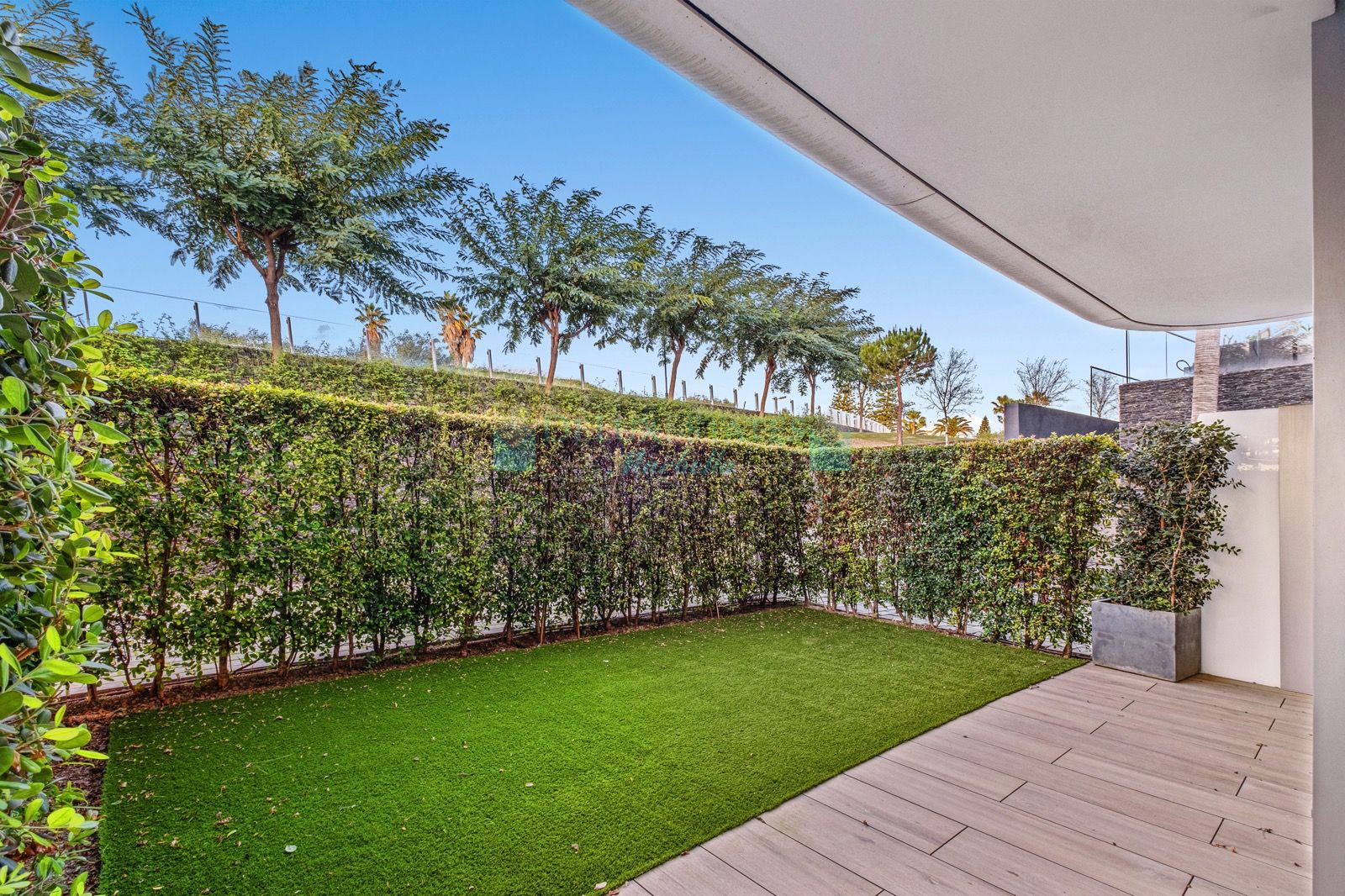 Ground Floor Apartment for sale in Guadalobon, Estepona