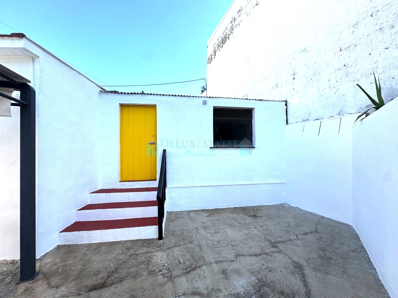 Town House for sale in San Enrique de Guadiaro