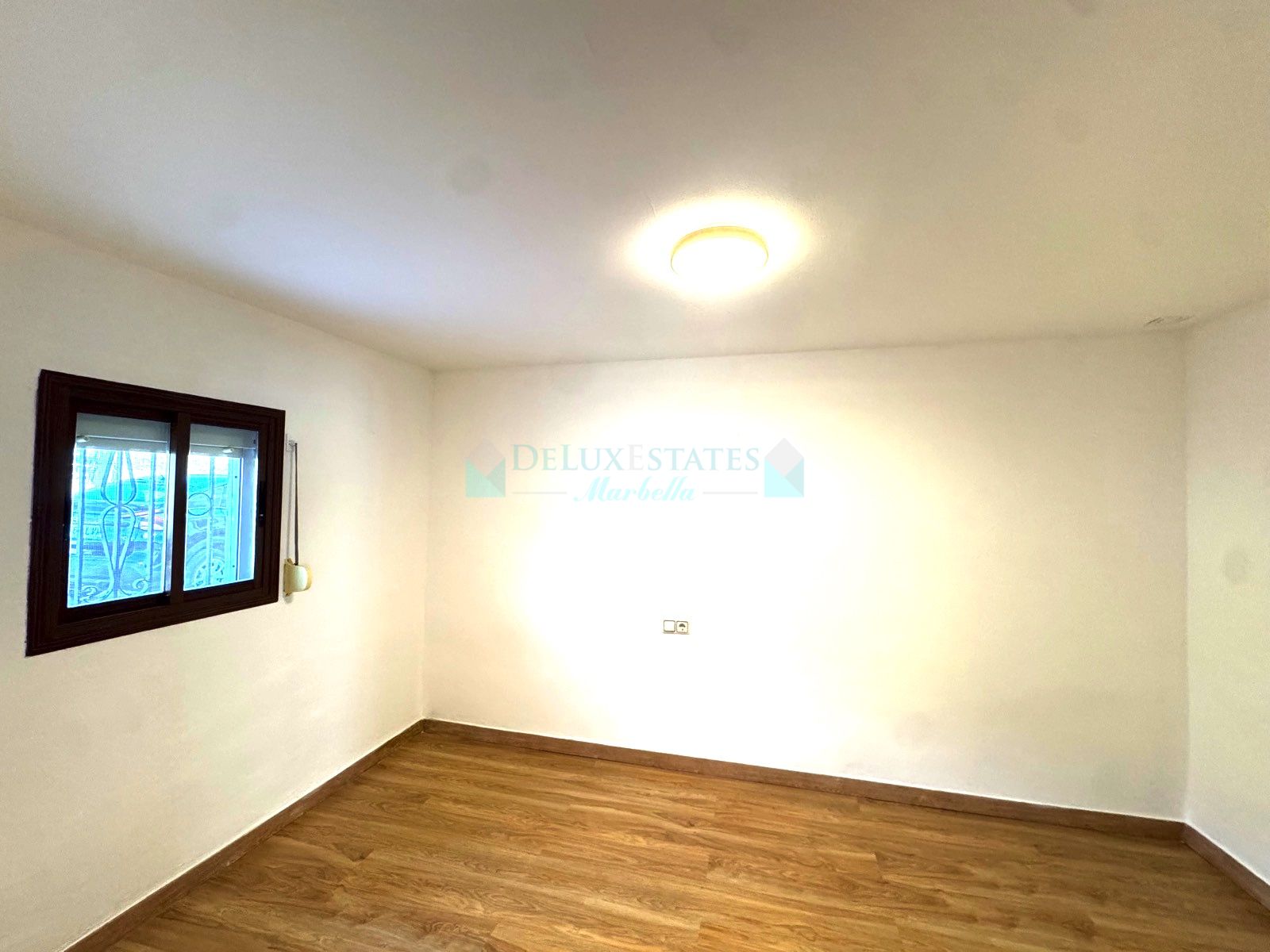 Town House for sale in San Enrique de Guadiaro