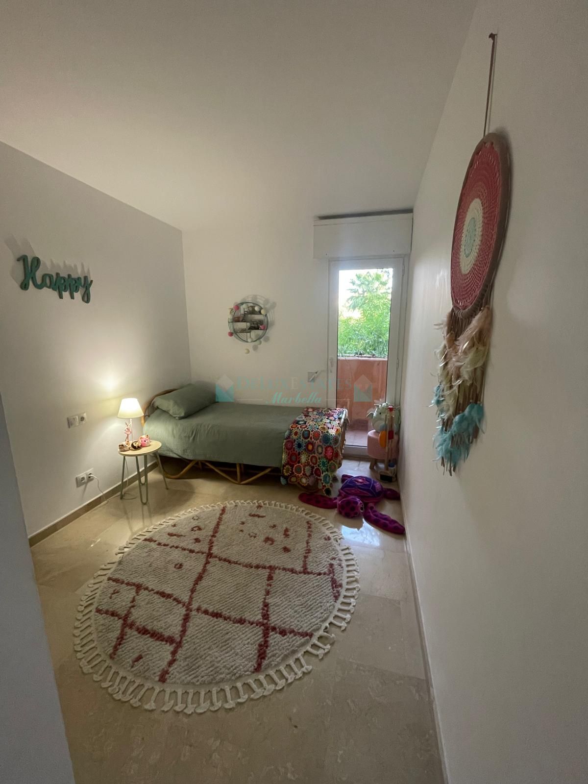 Apartamento Planta Baja en venta en Castillo de la Duquesa, Manilva