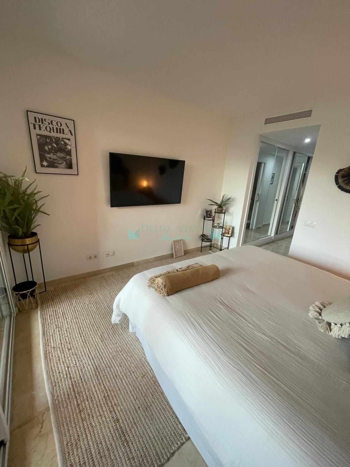 Apartamento Planta Baja en venta en Castillo de la Duquesa, Manilva