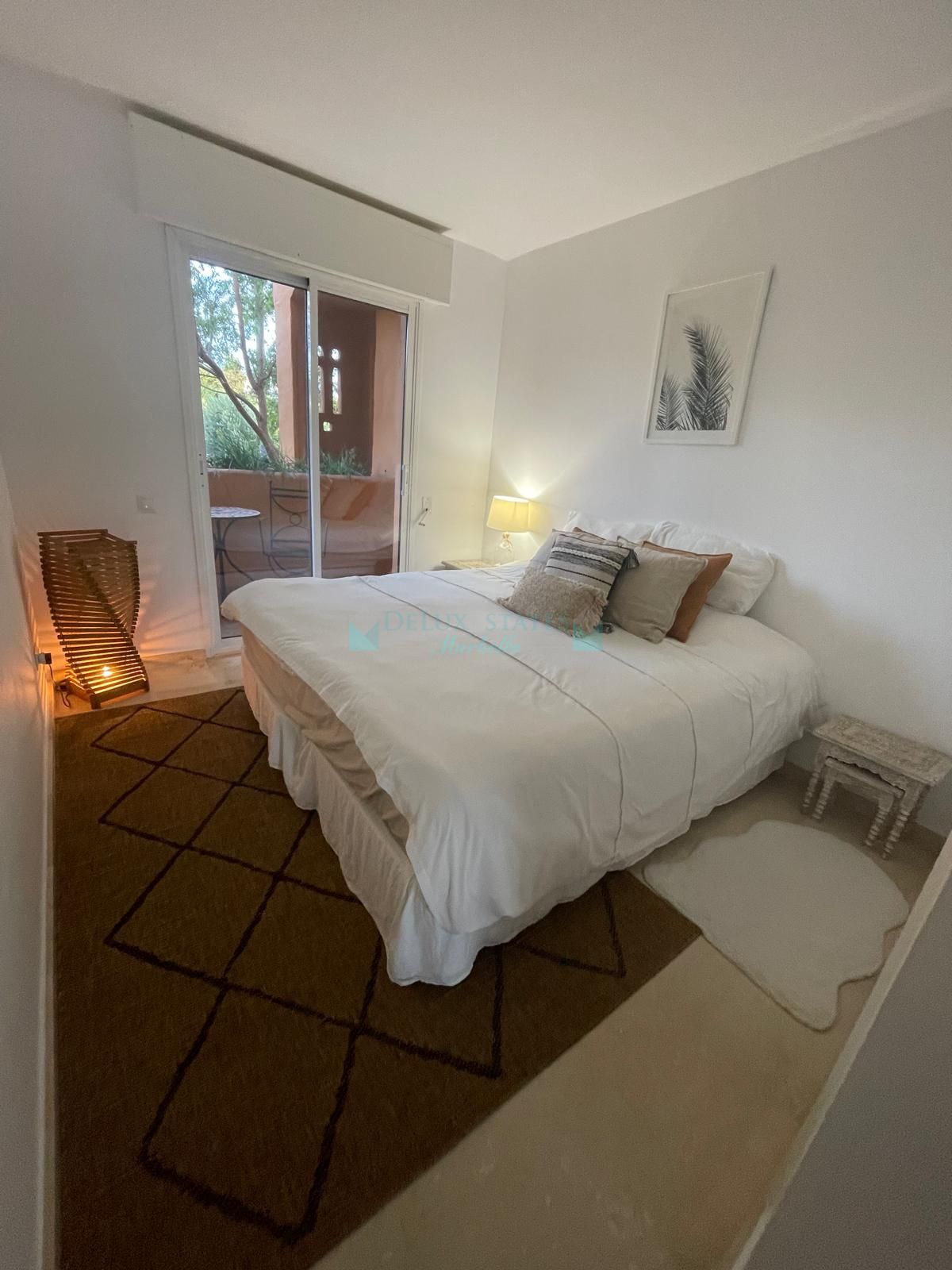 Apartamento Planta Baja en venta en Castillo de la Duquesa, Manilva