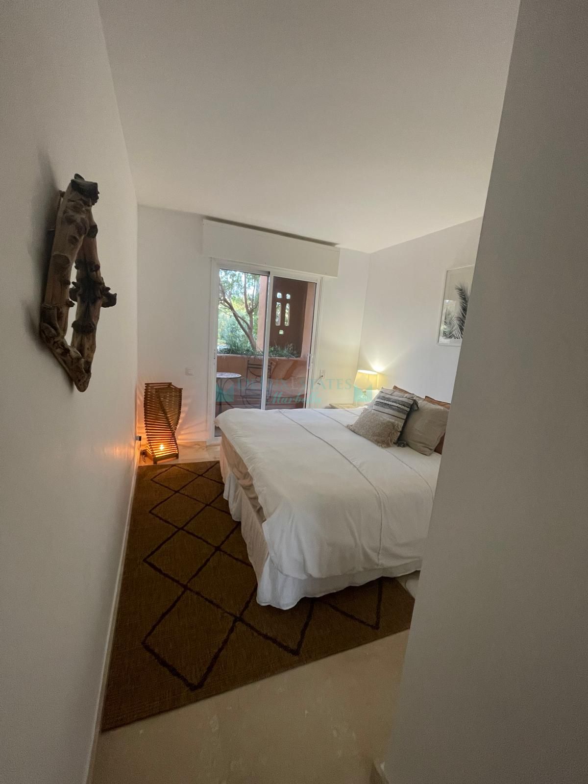 Apartamento Planta Baja en venta en Castillo de la Duquesa, Manilva