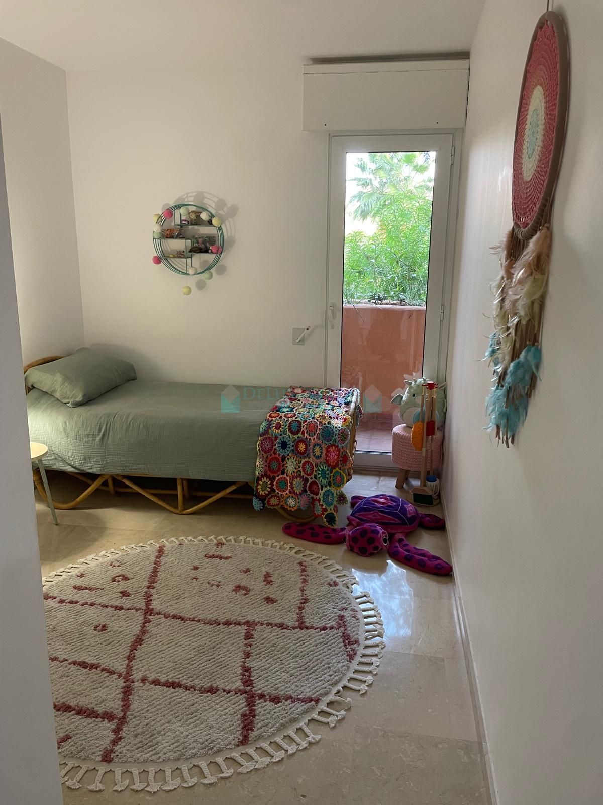 Apartamento Planta Baja en venta en Castillo de la Duquesa, Manilva