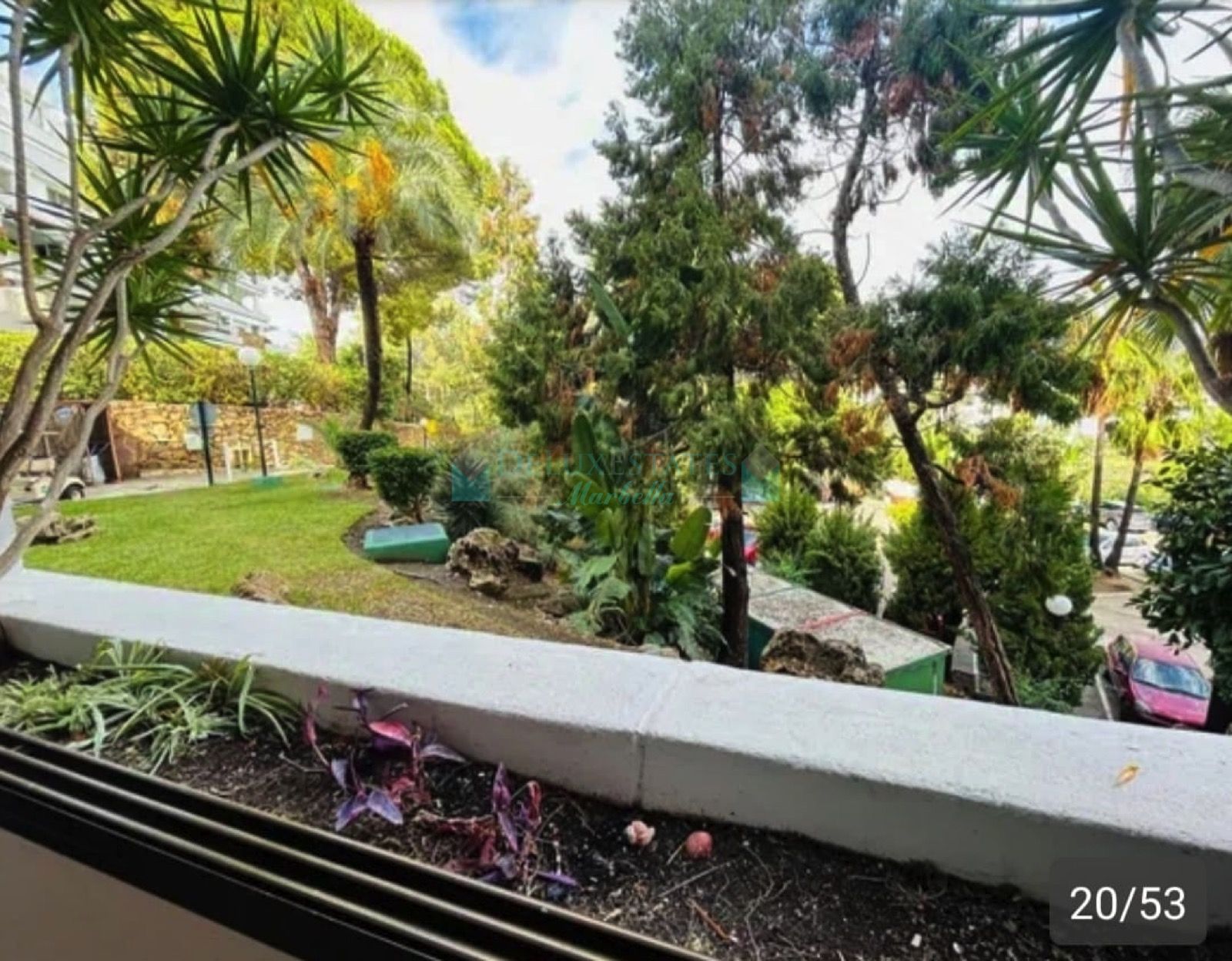 Apartment for sale in Las Brisas, Nueva Andalucia