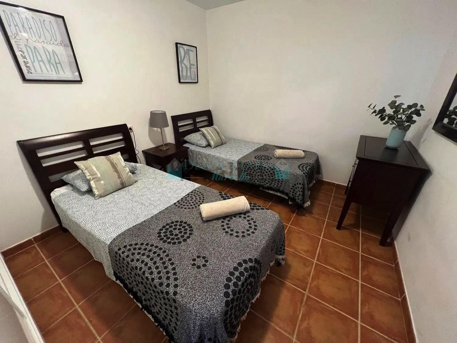 Ground Floor Apartment for sale in El Paraiso, Estepona