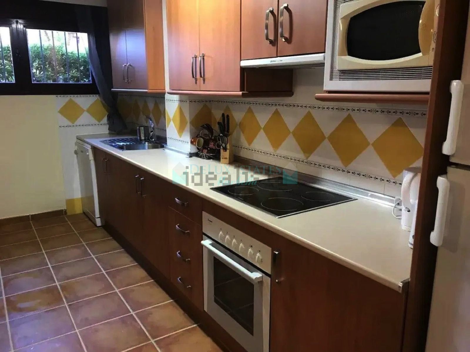 Ground Floor Apartment for sale in El Paraiso, Estepona