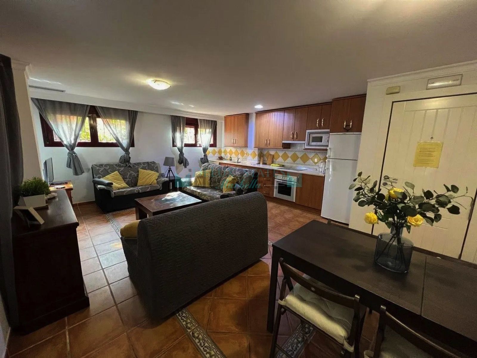 Ground Floor Apartment for sale in El Paraiso, Estepona