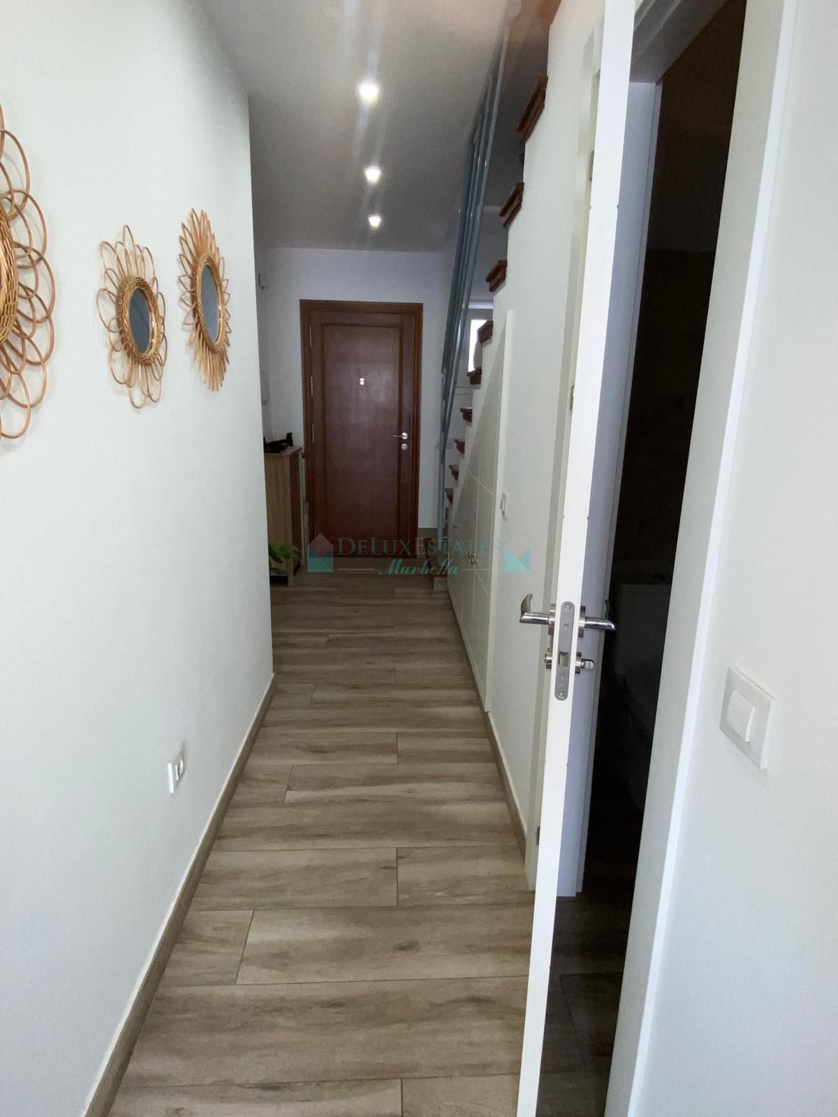 Town House for sale in Secadero, Casares