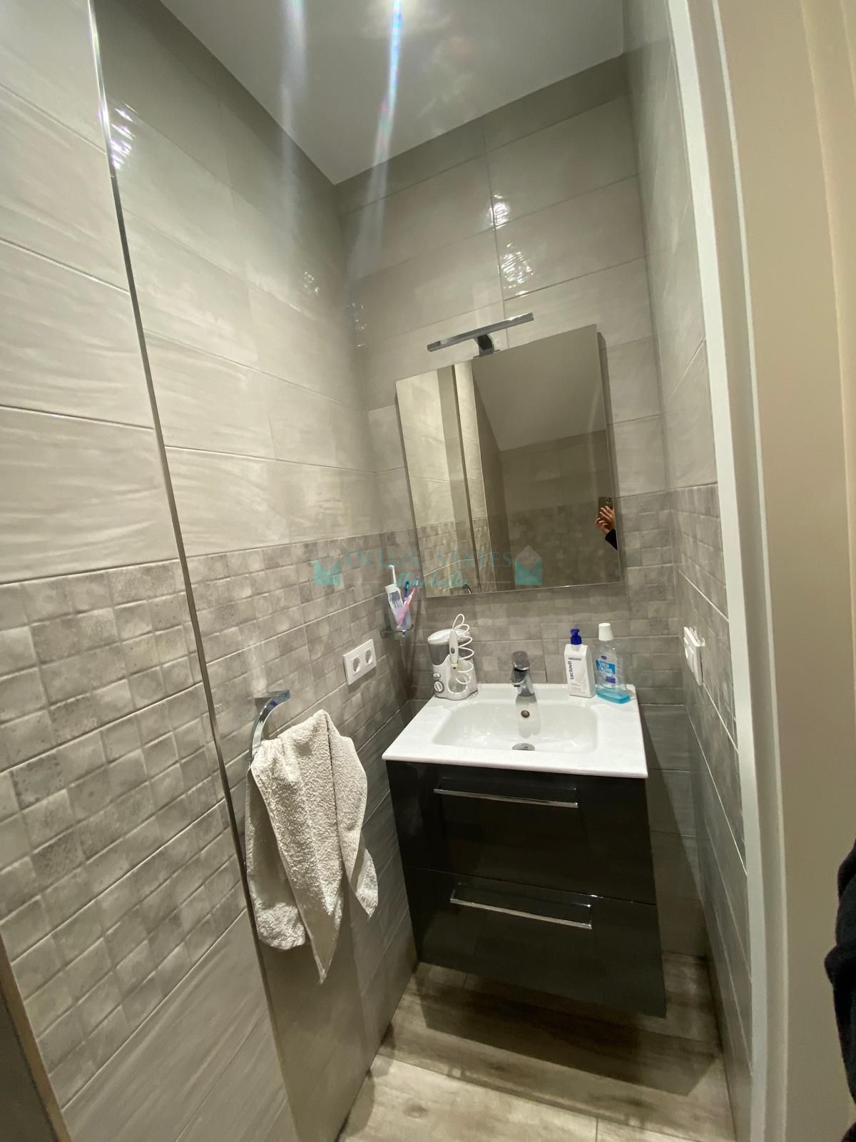 Town House for sale in Secadero, Casares