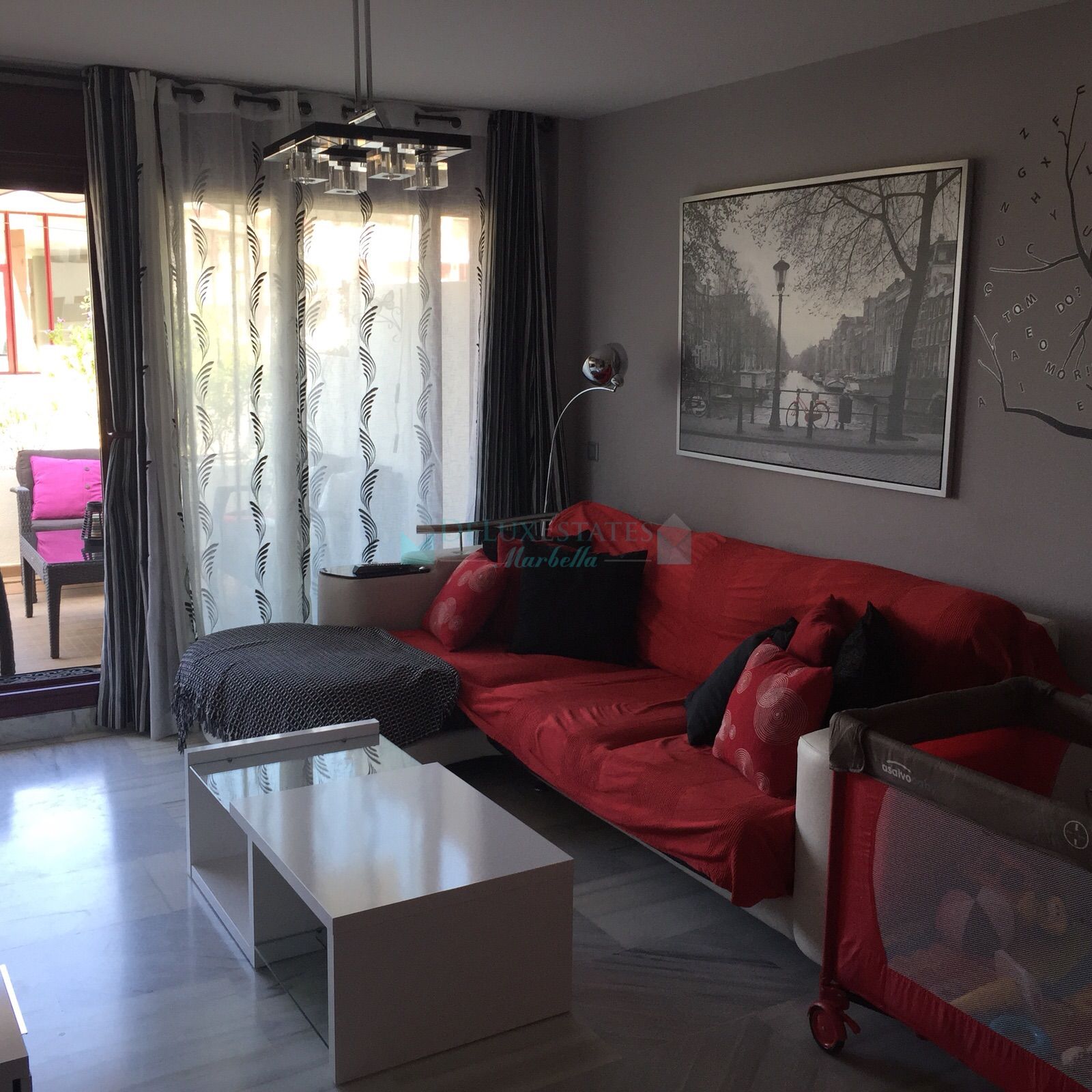Apartamento en venta en Parque Botanico, Estepona