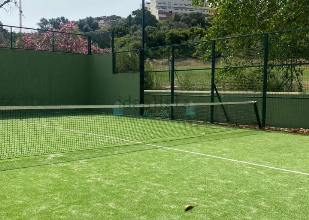 Penthouse for sale in Duquesa Village, Manilva