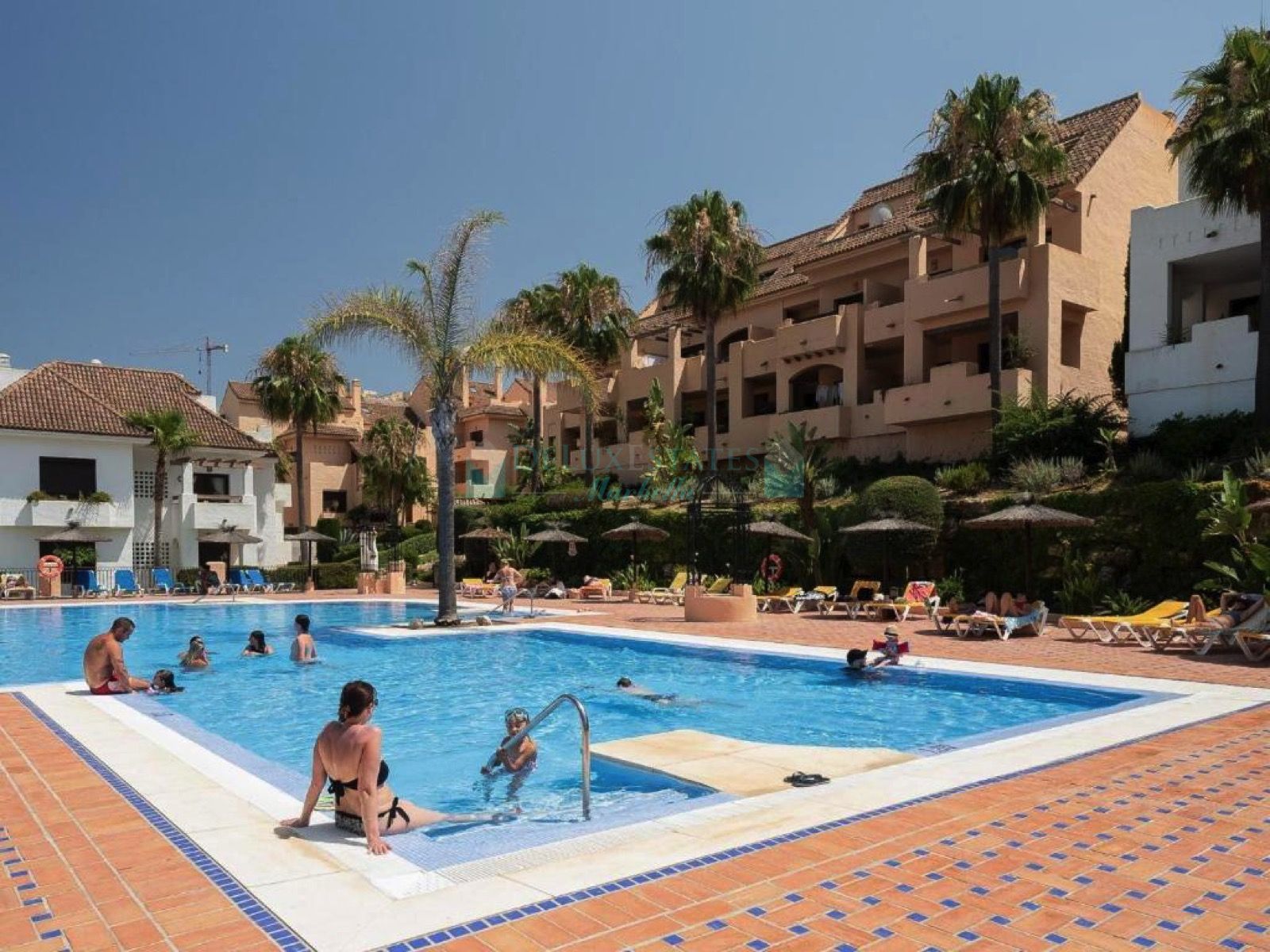 Penthouse for sale in Duquesa Village, Manilva