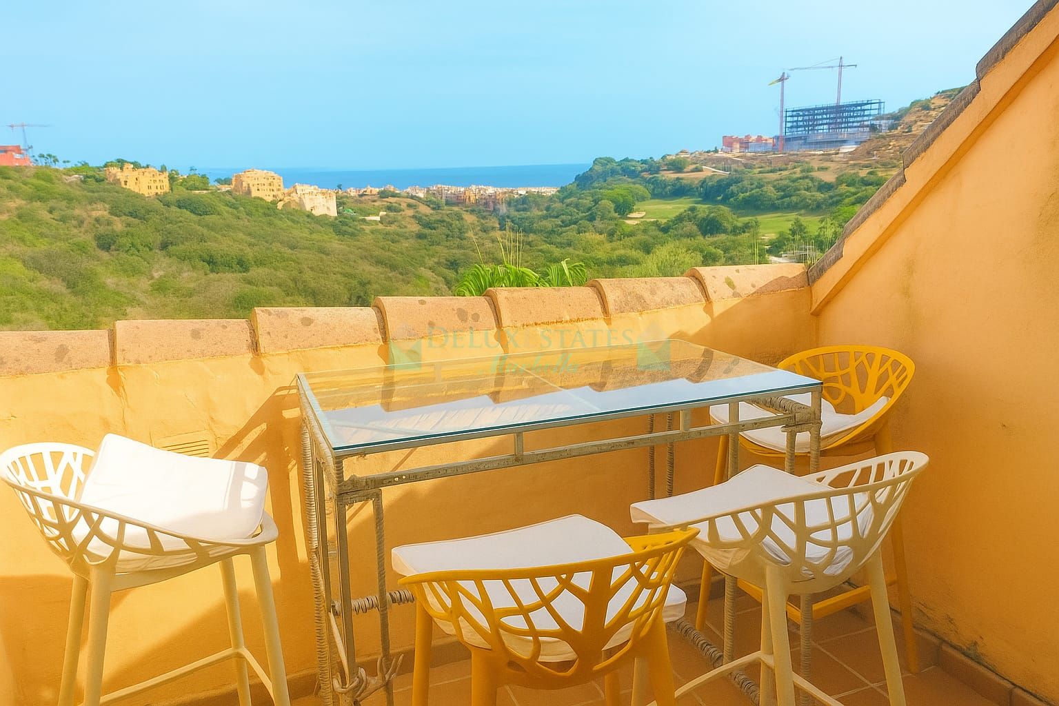 Penthouse for sale in Duquesa Village, Manilva