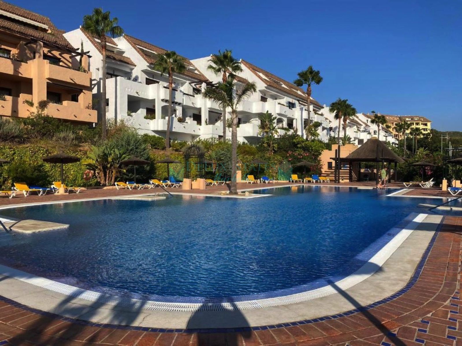 Penthouse for sale in Duquesa Village, Manilva