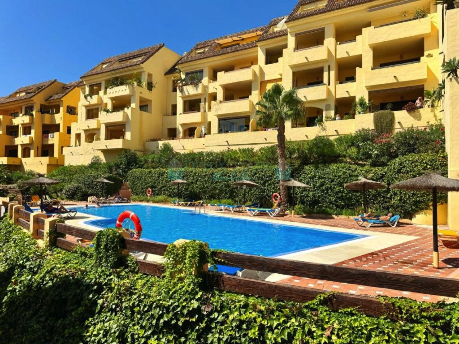 Penthouse for sale in Duquesa Village, Manilva