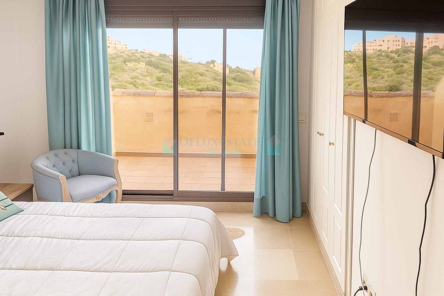 Penthouse for sale in Duquesa Village, Manilva