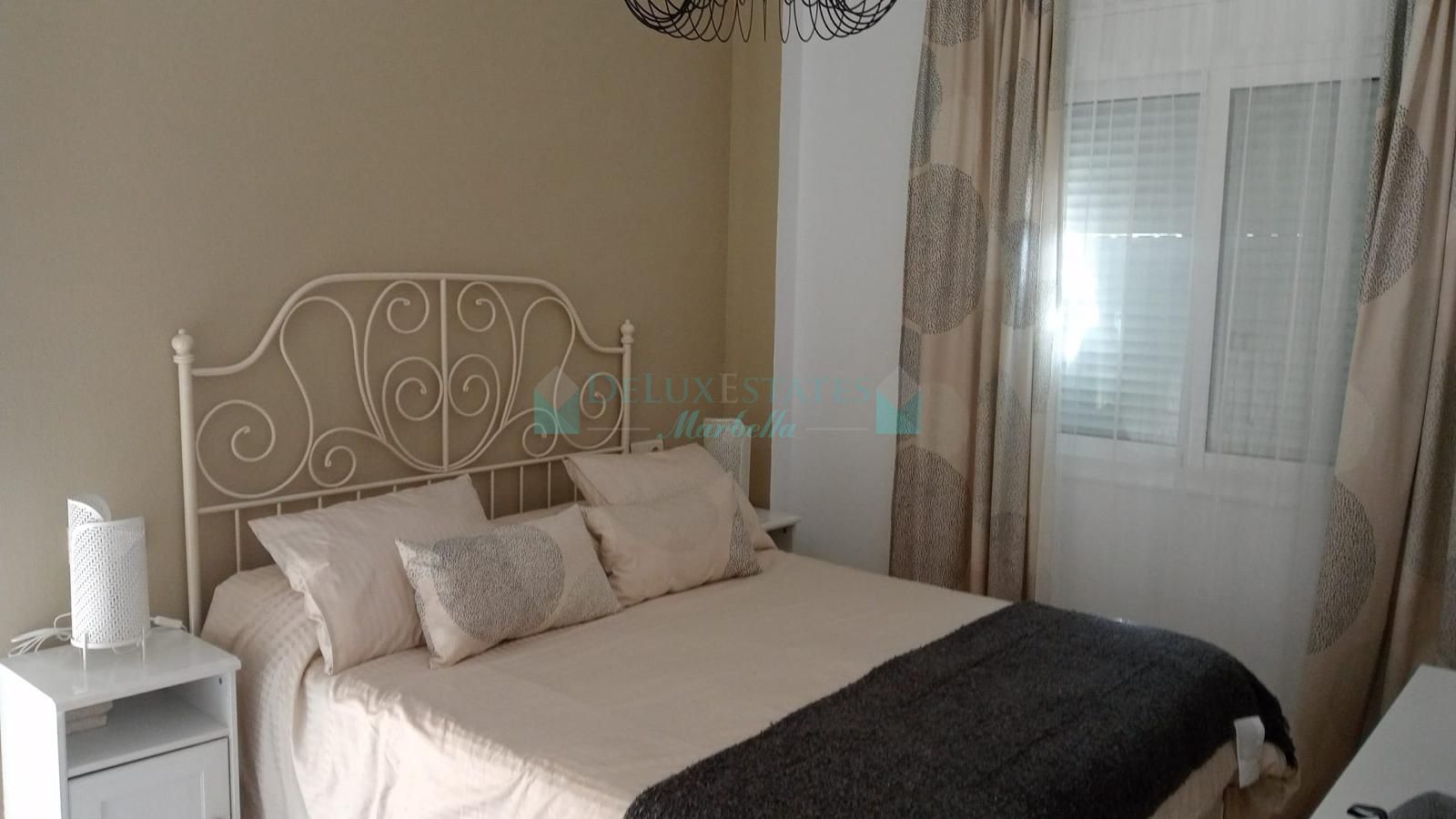 Apartamento en venta en Sabinillas, Manilva