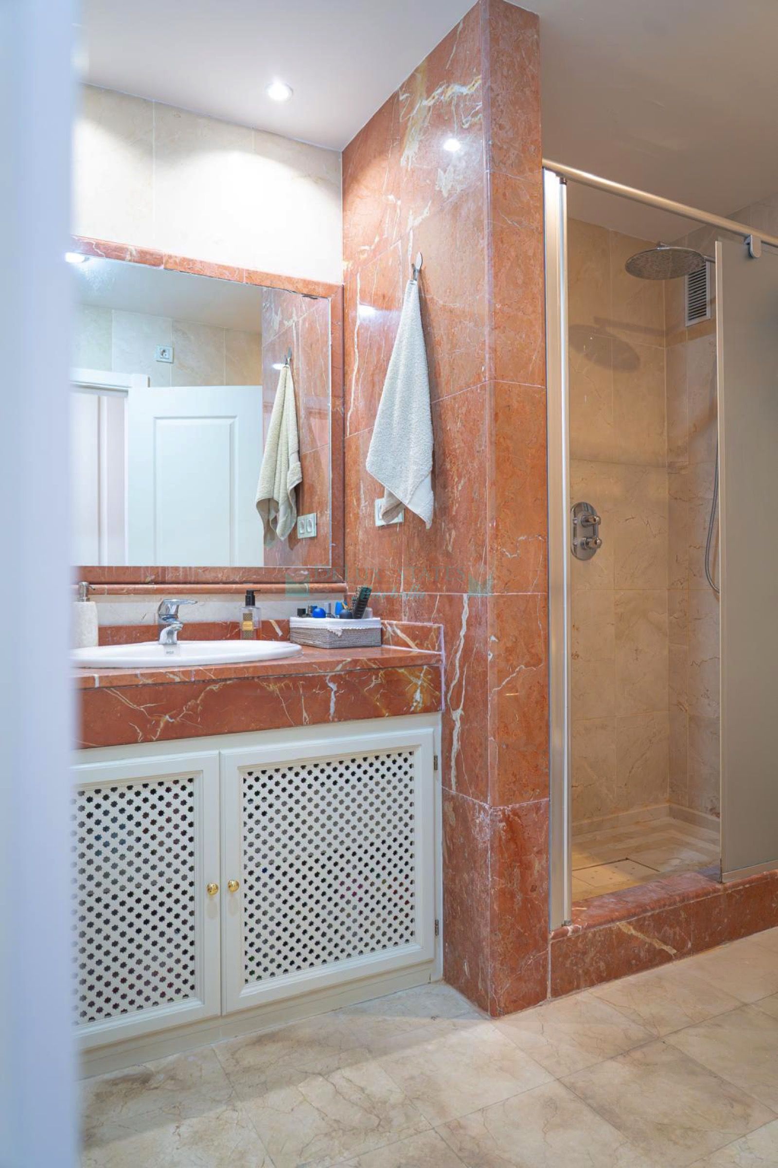 Ground Floor Apartment for sale in Hacienda del Sol, Estepona