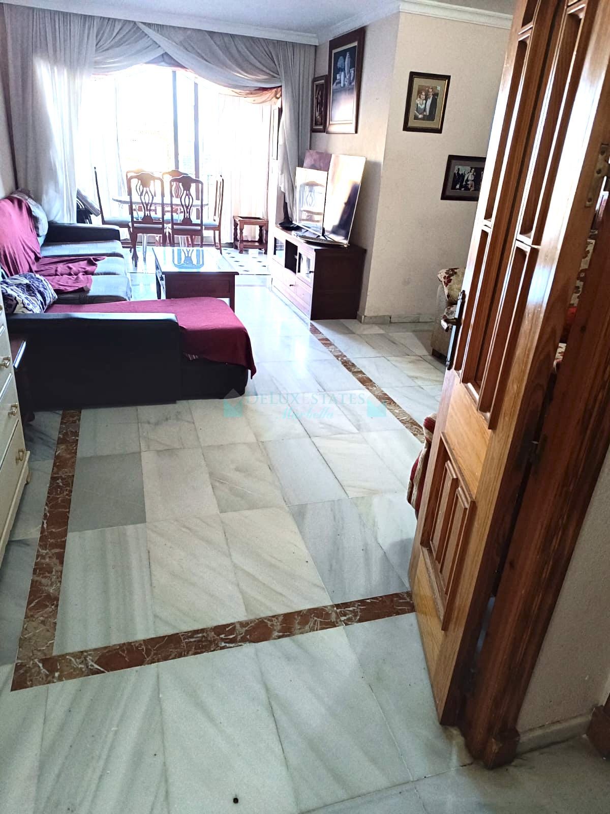 Apartamento en venta en Sabinillas, Manilva