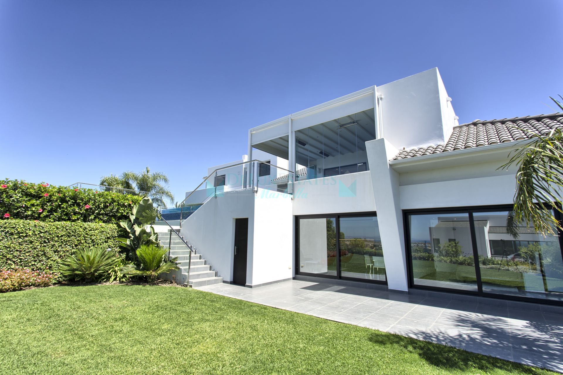 Villa en venta en Los Flamingos, Benahavis