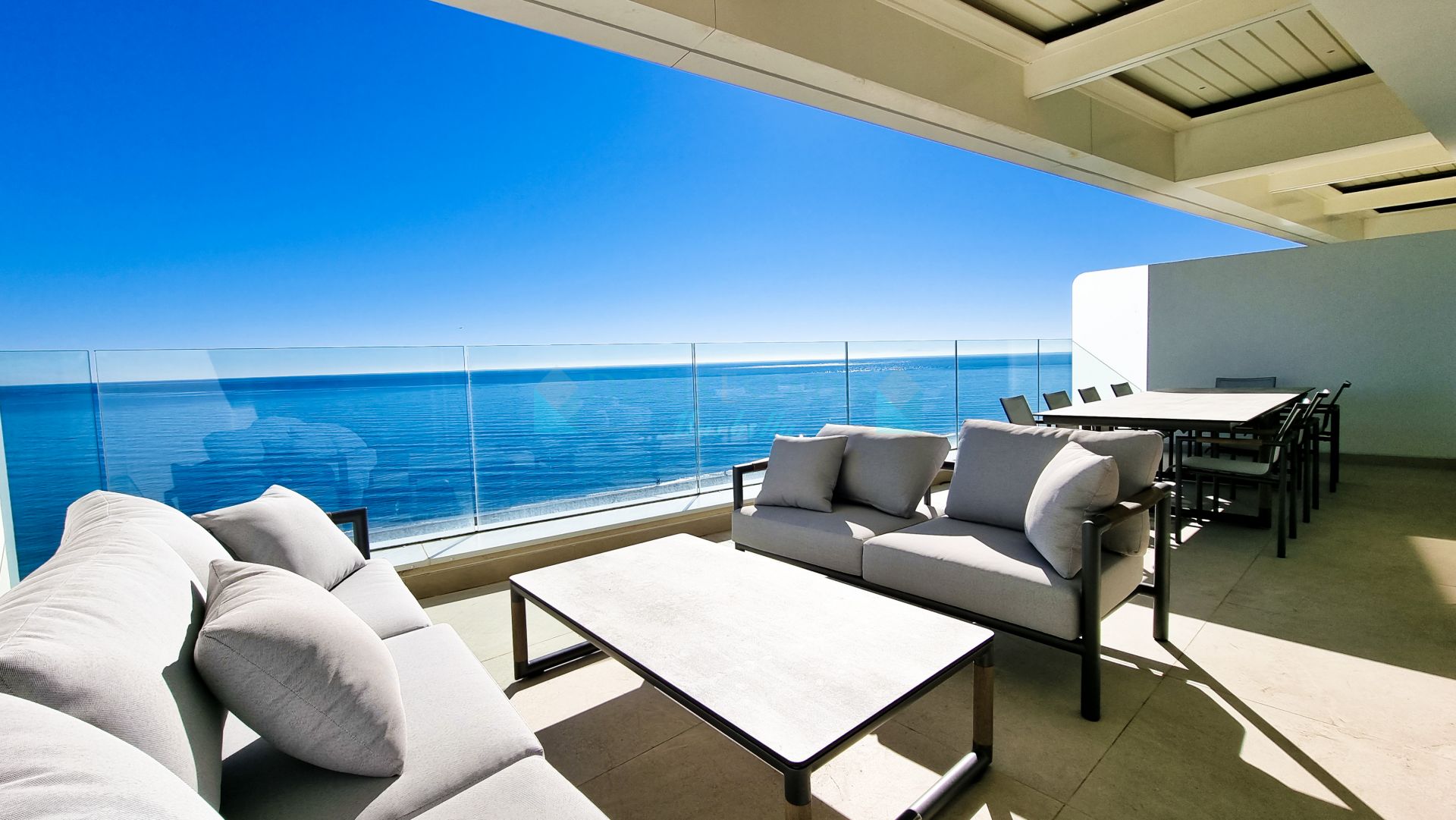 Penthouse for sale in Estepona