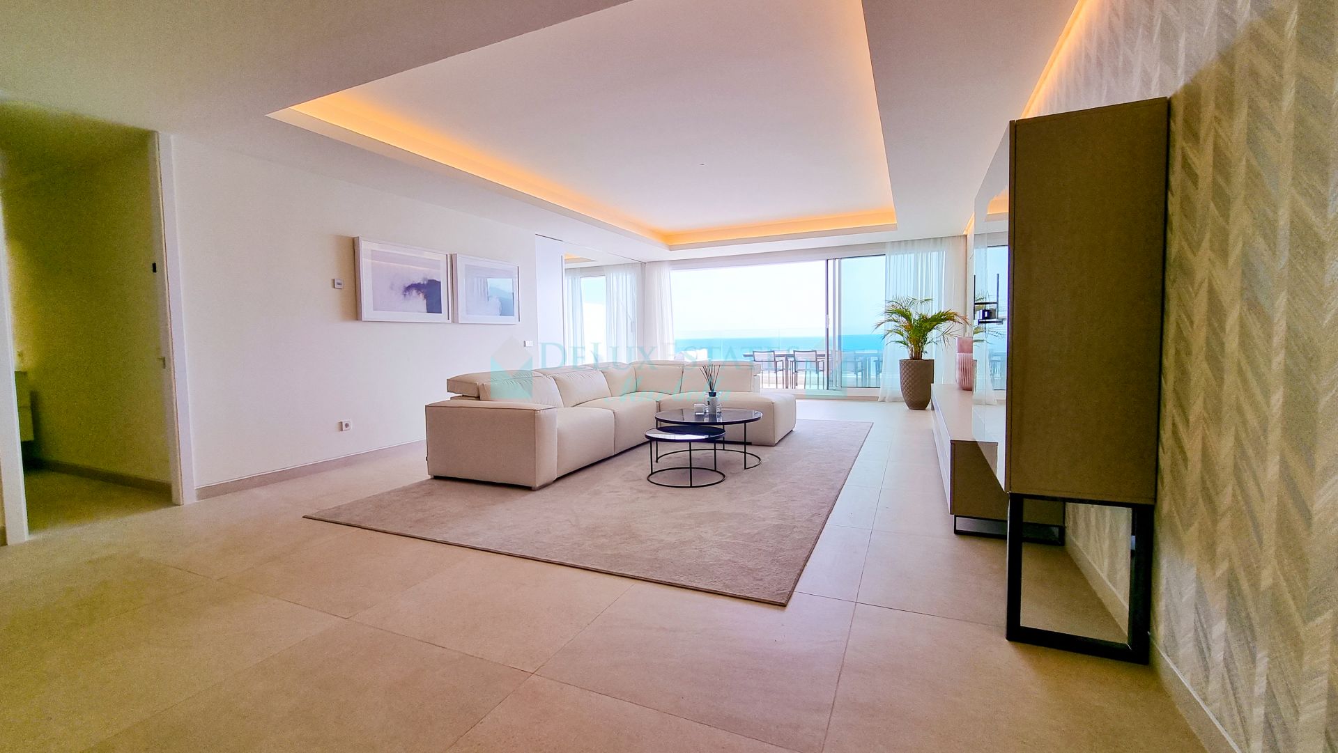 Penthouse for sale in Estepona