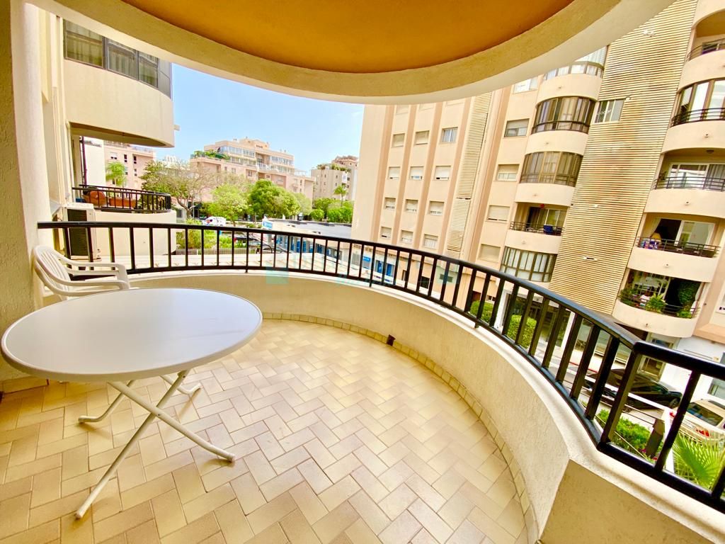 Apartment for rent in Ricardo Soriano, Marbella