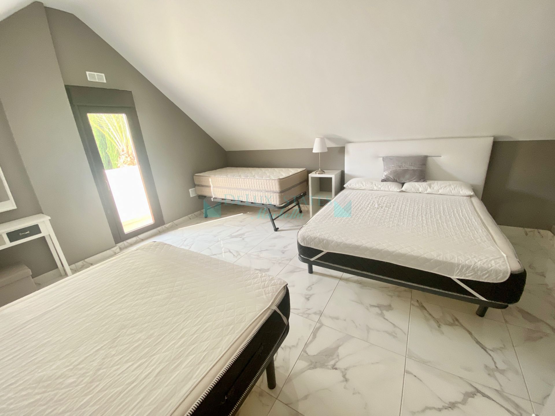 Duplex Penthouse for rent in La Maestranza, Nueva Andalucia