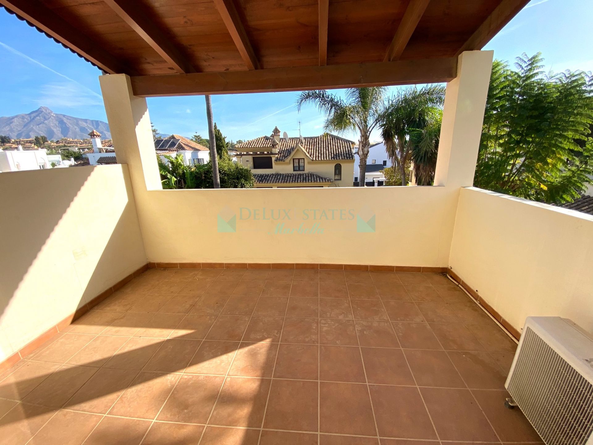 Villa for rent in Rodeo Alto, Nueva Andalucia