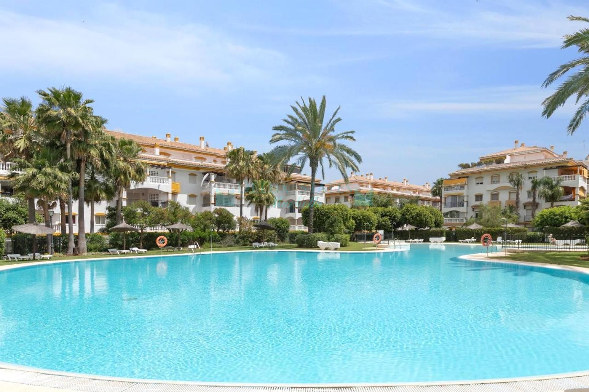 Ground Floor Apartment for sale in La Dama de Noche, Nueva Andalucia