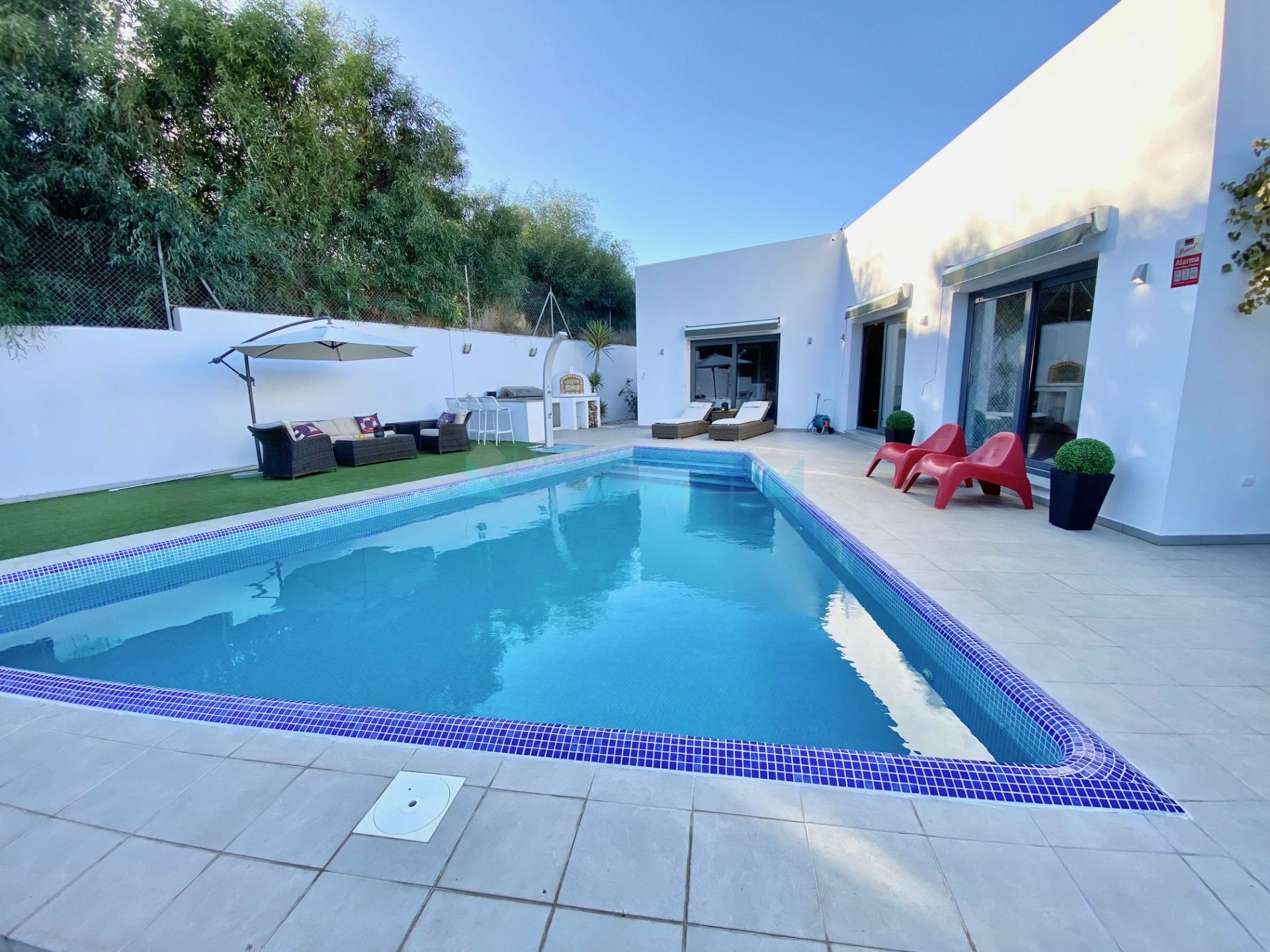 Villa for sale in El Faro, Mijas Costa
