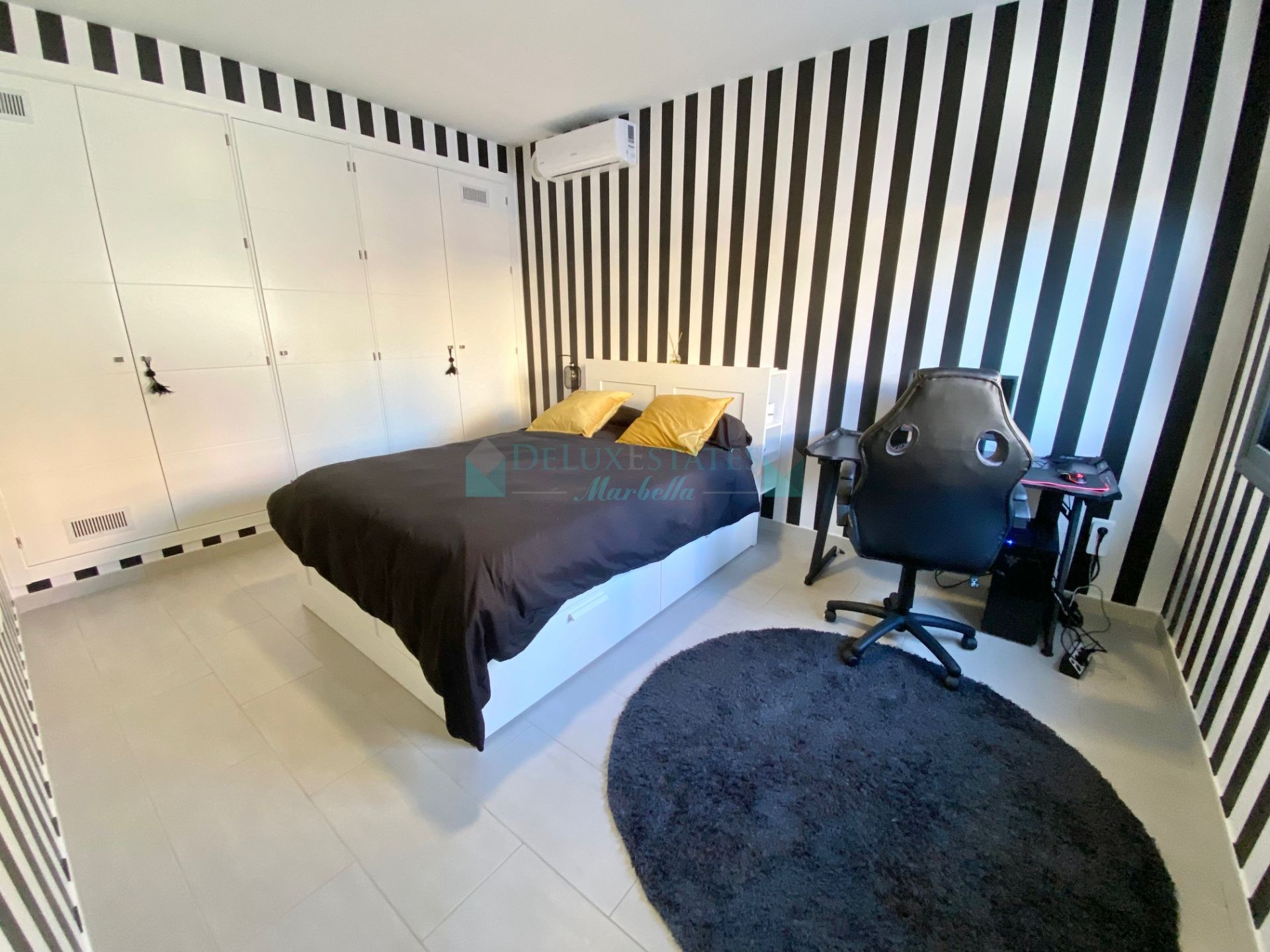 Villa for sale in El Faro, Mijas Costa