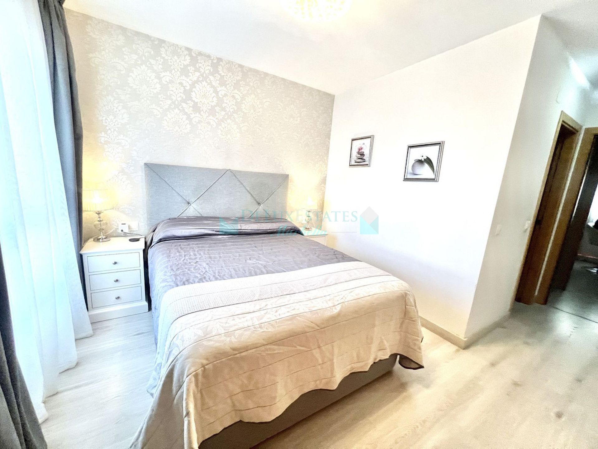 Apartment for sale in La Campana, Nueva Andalucia