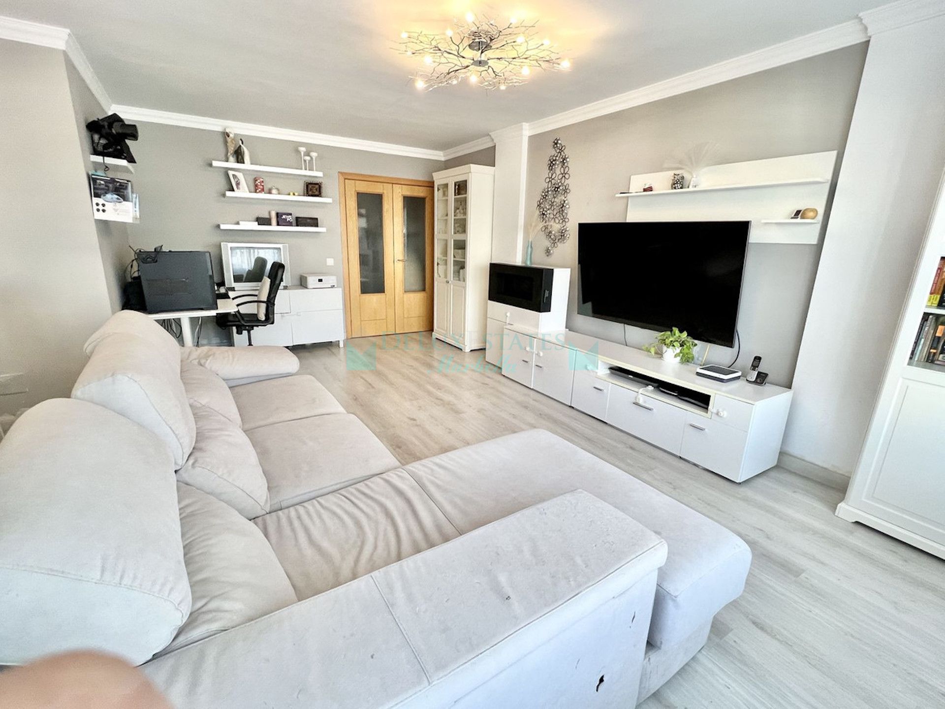 Apartment for sale in La Campana, Nueva Andalucia