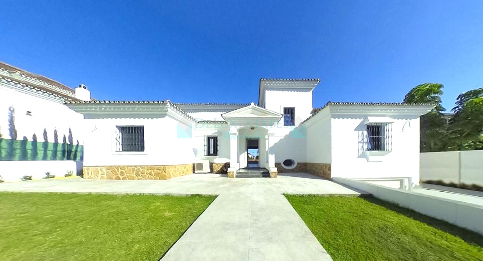 Villa for rent in Nueva Andalucia