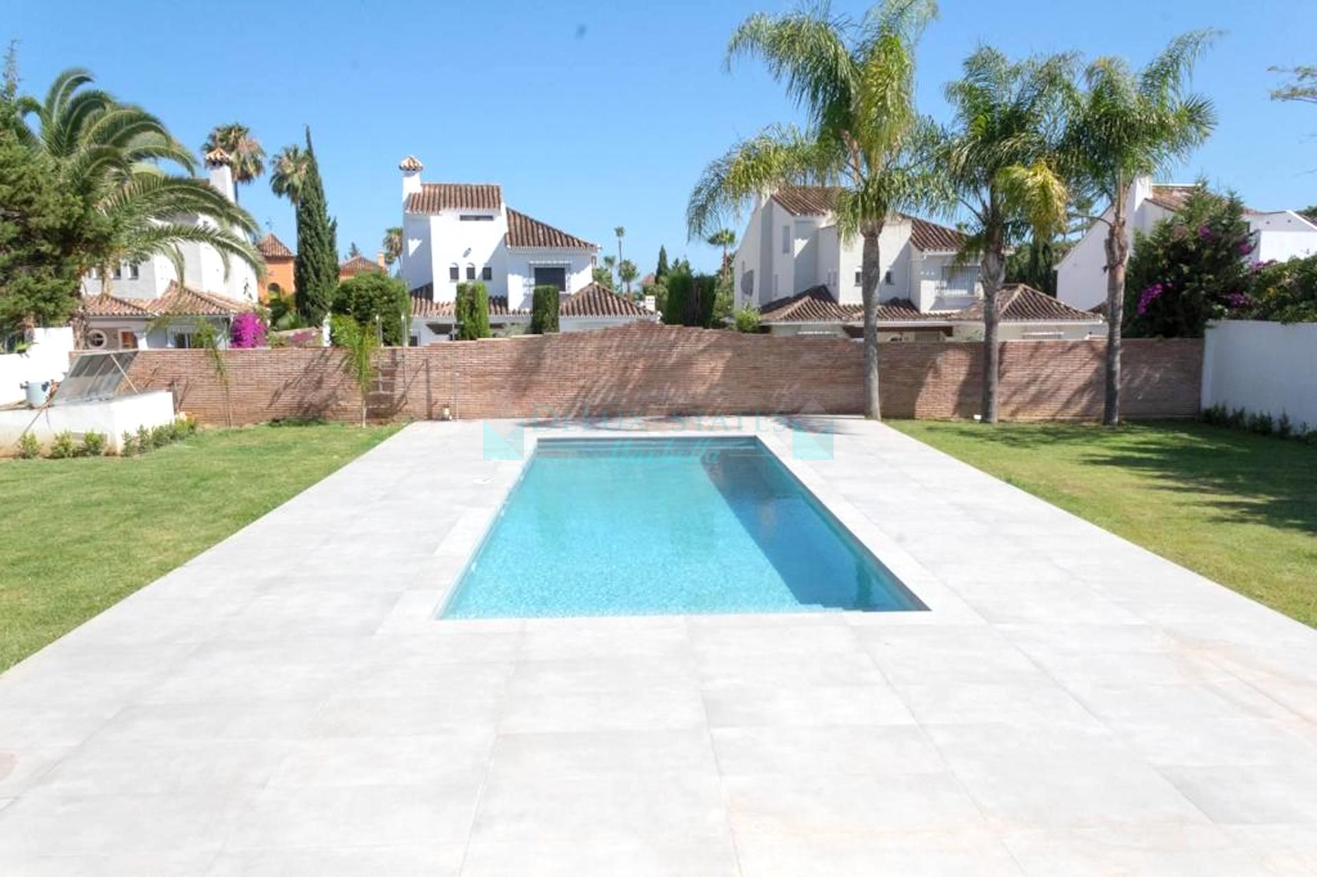 Villa for rent in Nueva Andalucia