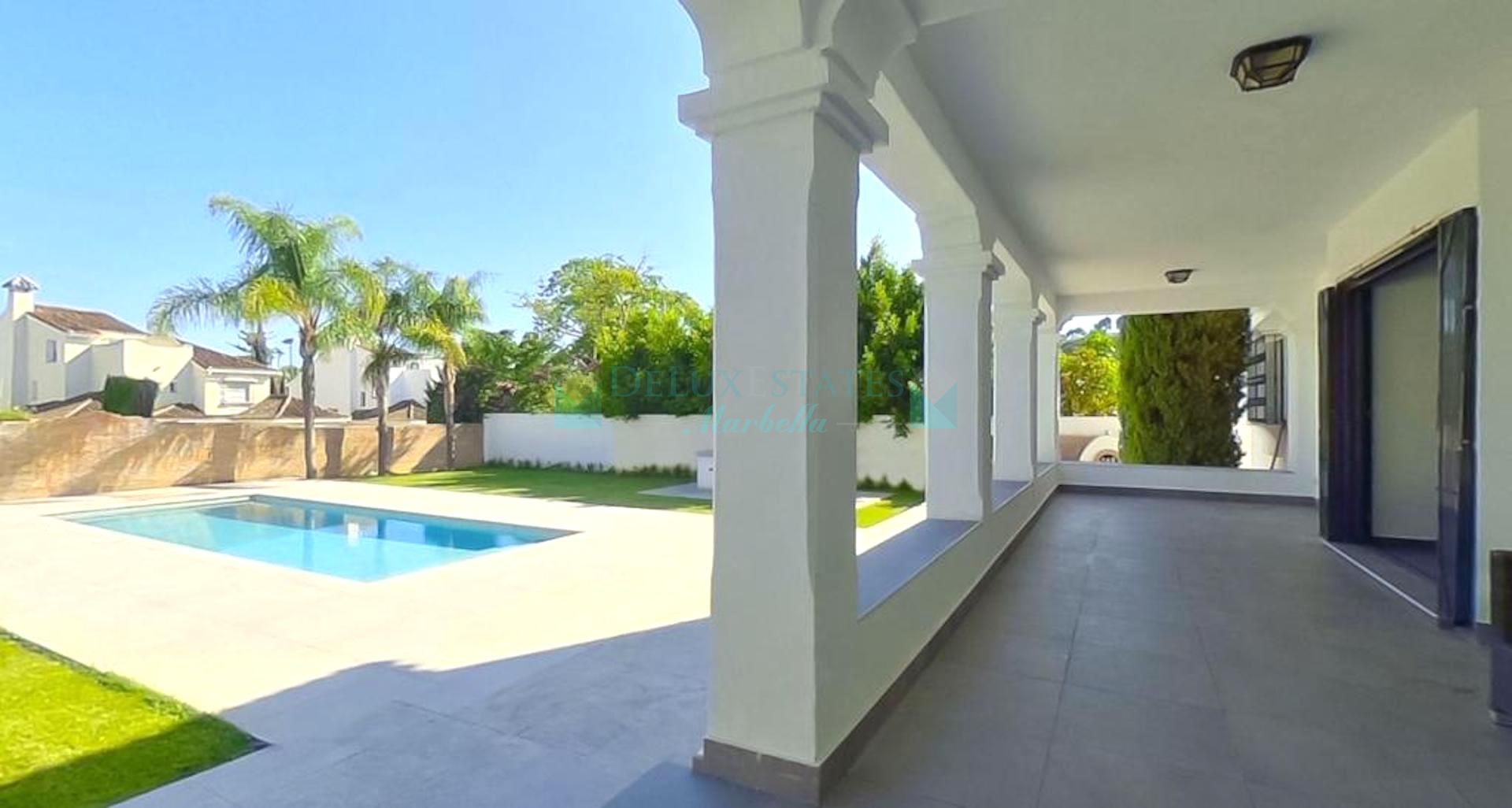 Villa for rent in Nueva Andalucia